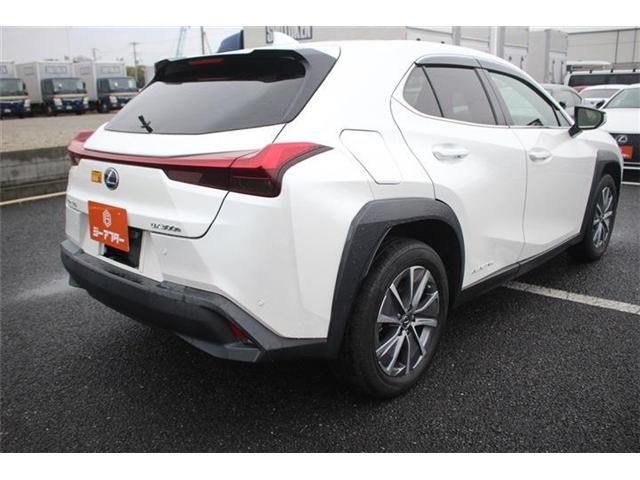 TOYOTA LEXUS UX300E 2022 Image 31