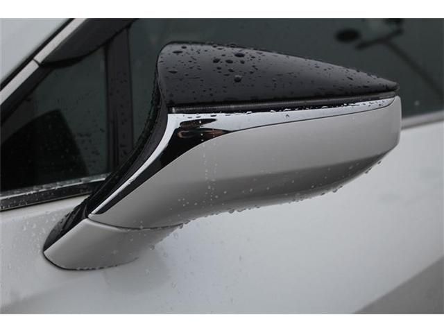 TOYOTA LEXUS UX300E 2022 Image 31