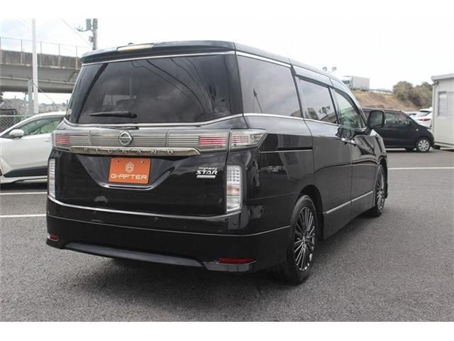 NISSAN ELGRAND 2015 Image 31