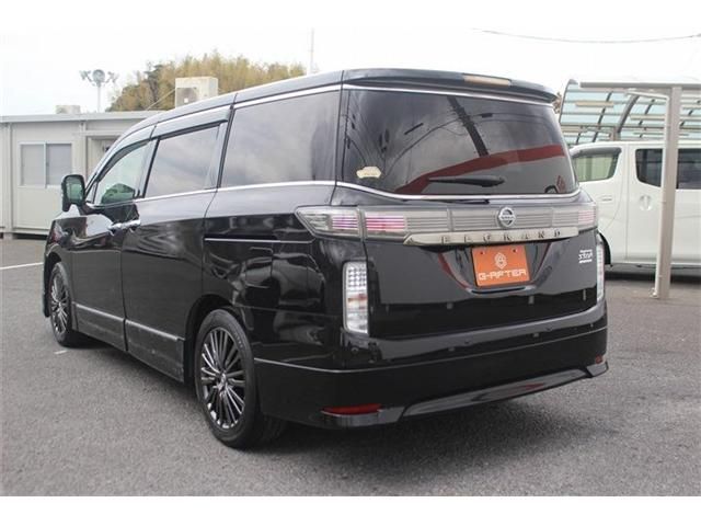NISSAN ELGRAND 2015 Image 31