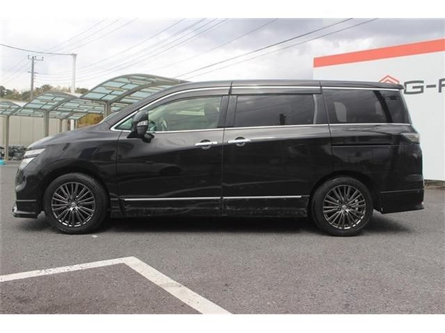 NISSAN ELGRAND 2015 Image 31