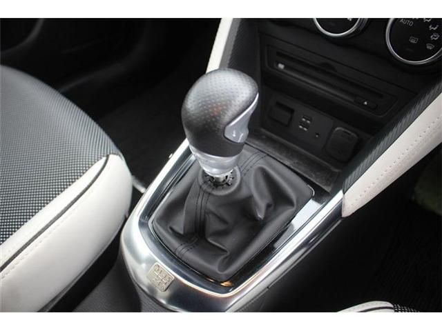 MAZDA DEMIO 2017 Image 31