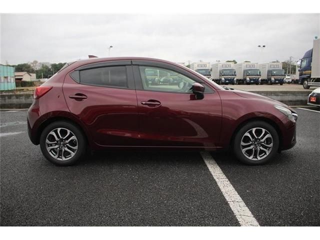 MAZDA DEMIO 2017 Image 31