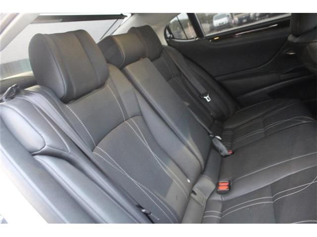 TOYOTA LEXUS ES300H 2021 Image 31