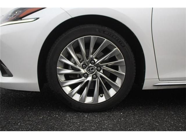 TOYOTA LEXUS ES300H 2021 Image 31