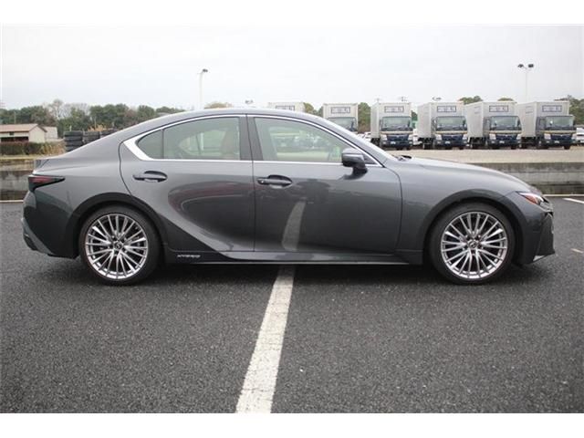 TOYOTA LEXUS IS300H 2020 Image 31