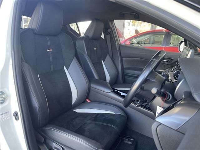 TOYOTA C-HR 2020 Image 31