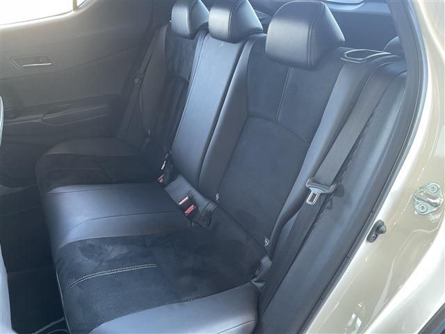 TOYOTA C-HR 2020 Image 31