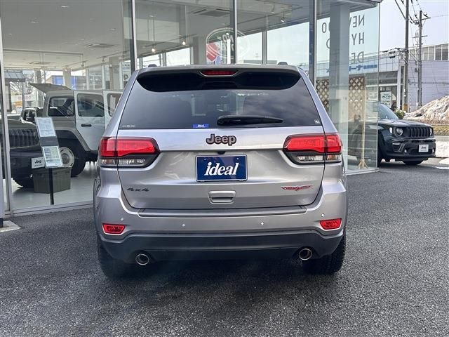 JEEP GRAND CHEROKEE 2017 Image 31