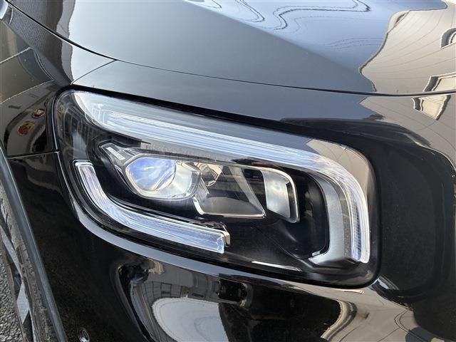 MERCEDES BENZ GLB 2022 Image 31