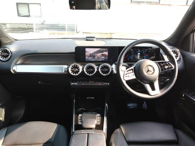 MERCEDES BENZ GLB 2022 Image 31