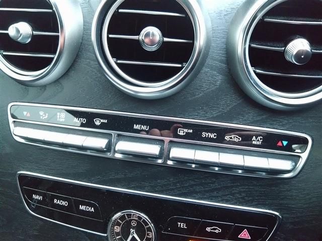 MERCEDES BENZ C CLAS 2019 Image 31