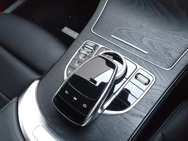 MERCEDES BENZ C CLAS 2019 Image 31