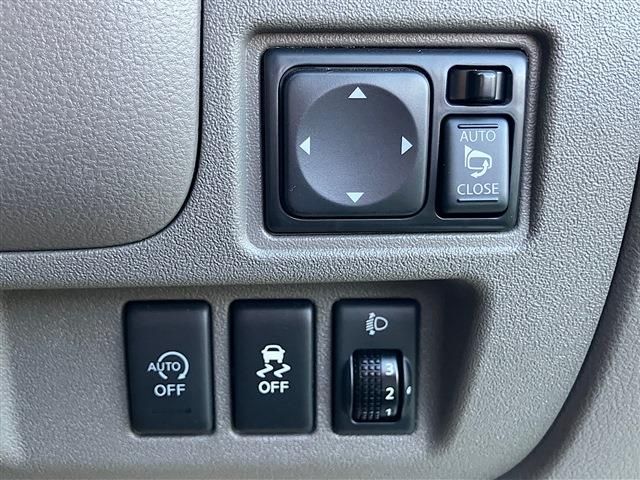 NISSAN MARCH 2019 Image 31