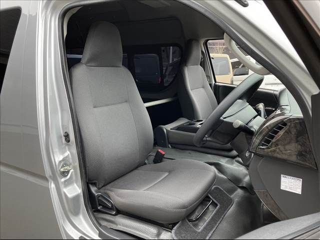 TOYOTA REGIUSACE VAN 2WD 2017 Image 31