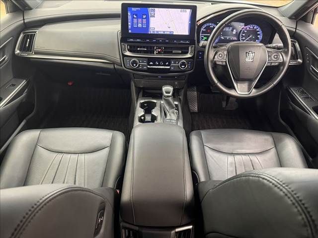 TOYOTA CROWN SEDAN HYBRID 2021 Image 31