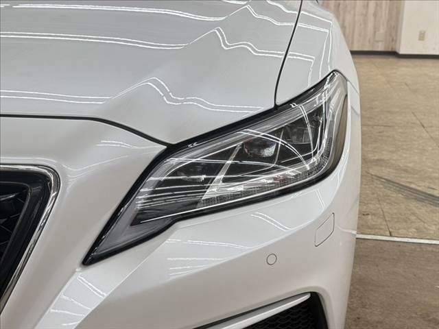 TOYOTA CROWN SEDAN HYBRID 2021 Image 31