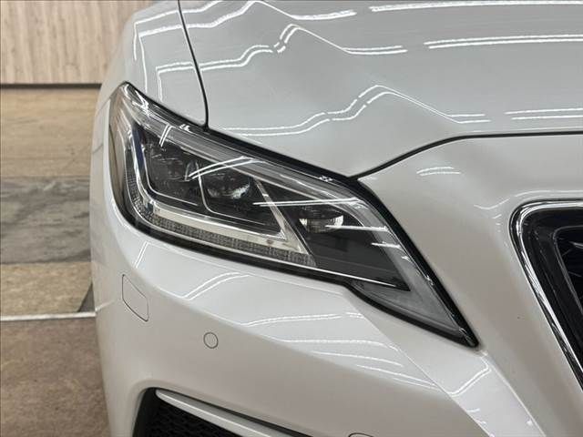 TOYOTA CROWN SEDAN HYBRID 2021 Image 31