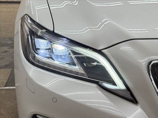 TOYOTA CROWN SEDAN HYBRID 2021 Image 31