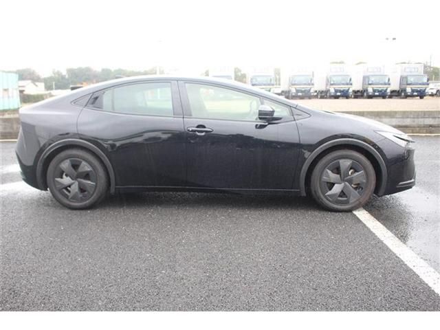 TOYOTA PRIUS 4WD 2024 Image 31