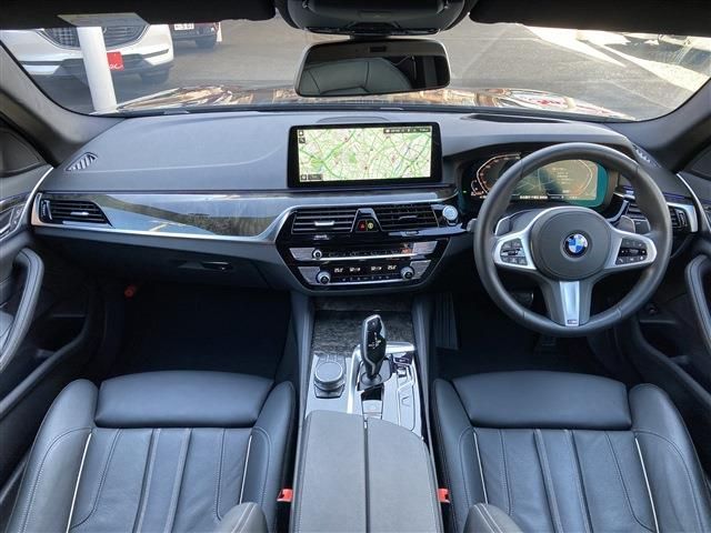 BMW 5SERIES SEDAN 2021 Image 31