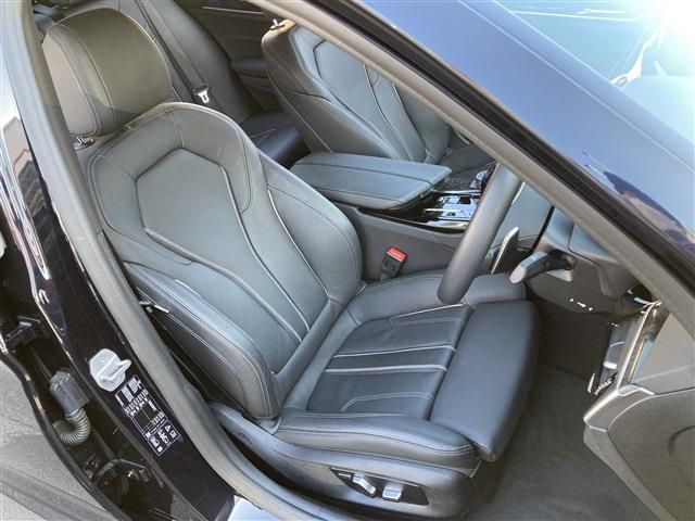 BMW 5SERIES SEDAN 2021 Image 31