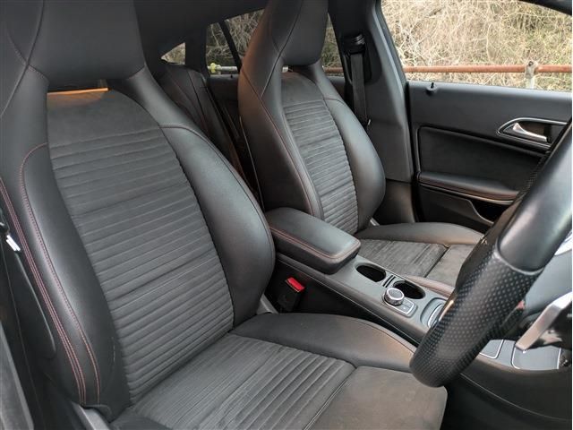 MERCEDES BENZ CLA SH 2017 Image 31