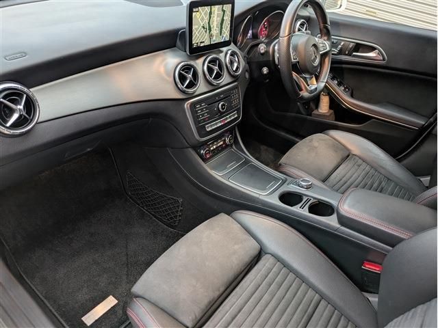 MERCEDES BENZ CLA SH 2017 Image 31