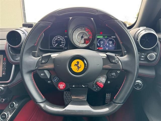 FERRARI GTC4 LUSSO T 2019 Image 31