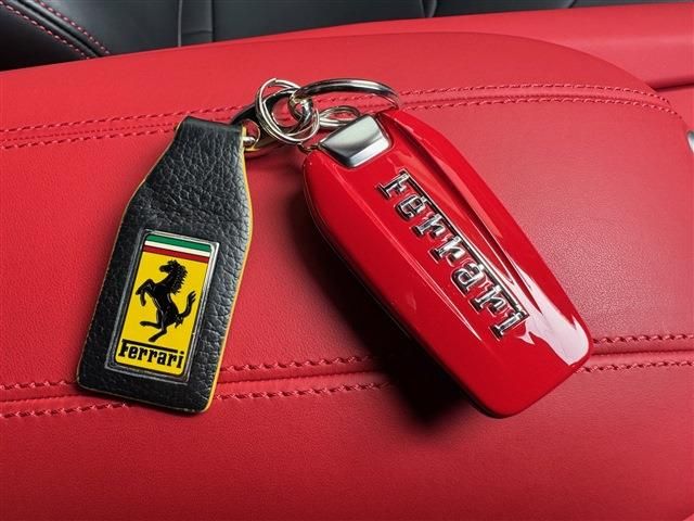 FERRARI GTC4 LUSSO T 2019 Image 31