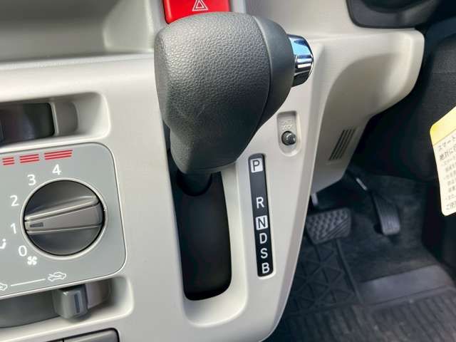 DAIHATSU MIRA E:S 2019 Image 31