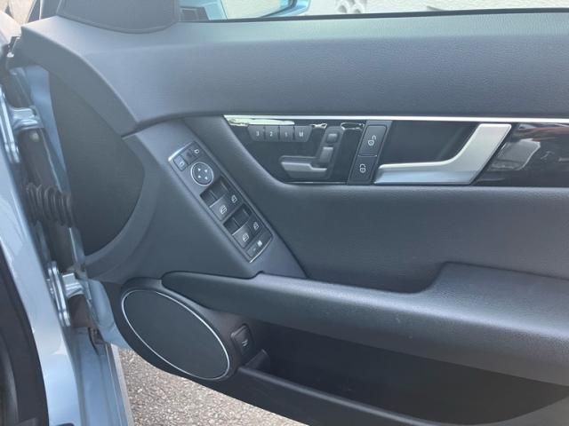 MERCEDES BENZ C CLAS 2013 Image 31
