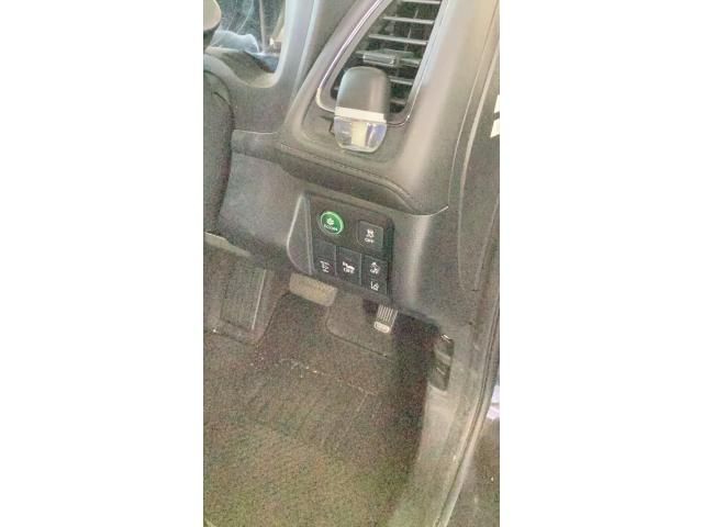 HONDA VEZEL HYBRID 2017 Image 31