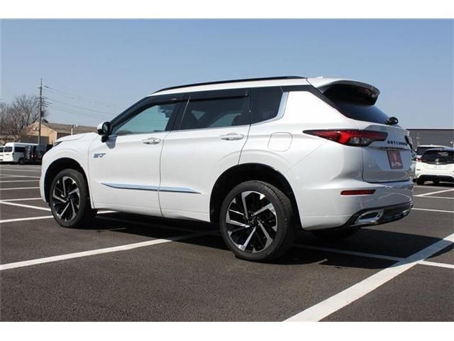 MITSUBISHI OUTLANDER PHEV 2022 Image 31