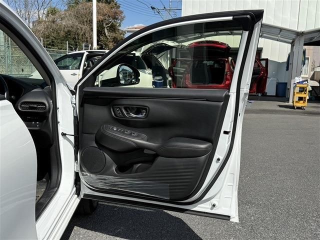 HONDA ZR-V E:HEV 2023 Image 31