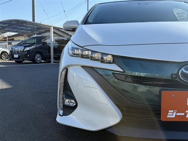 TOYOTA PRIUS PHV 2019 Image 31