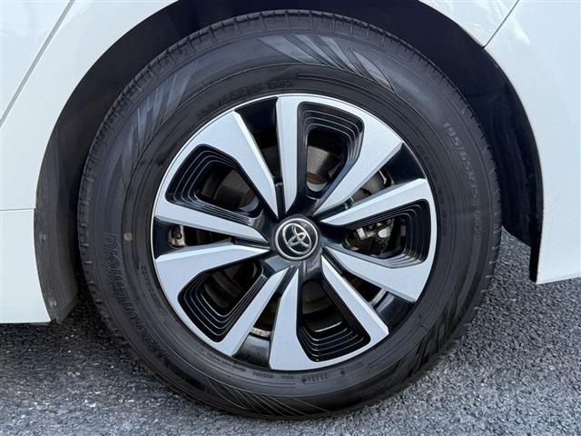 TOYOTA PRIUS PHV 2019 Image 31