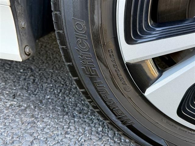 TOYOTA PRIUS PHV 2019 Image 31