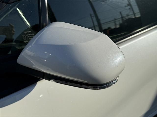 TOYOTA PRIUS PHV 2019 Image 31