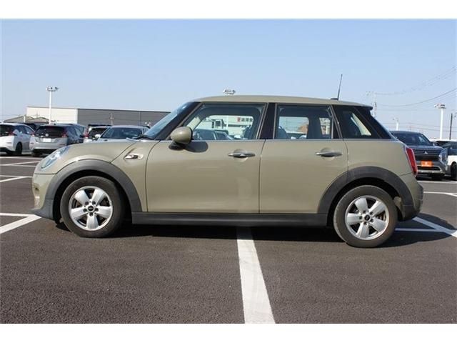 BMW MINI ONE 5DOOR 2019 Image 31