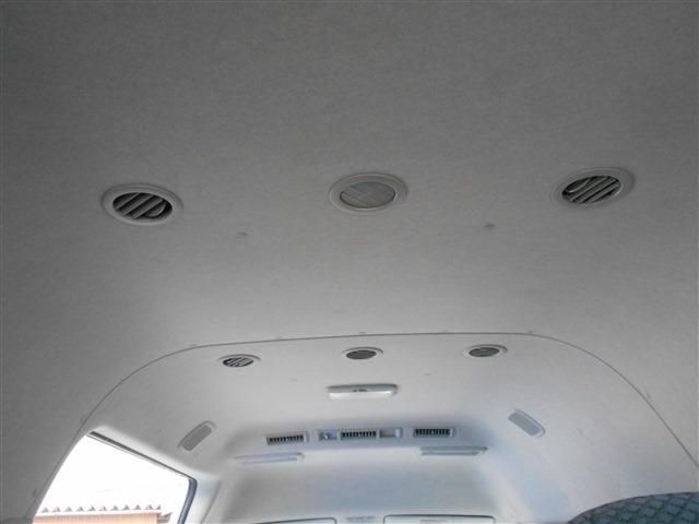 TOYOTA HIACE COMMUTER 2008 Image 31