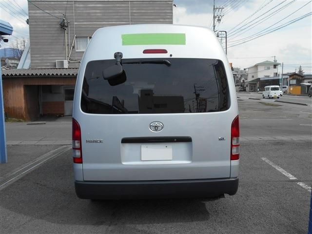 TOYOTA HIACE COMMUTER 2008 Image 31