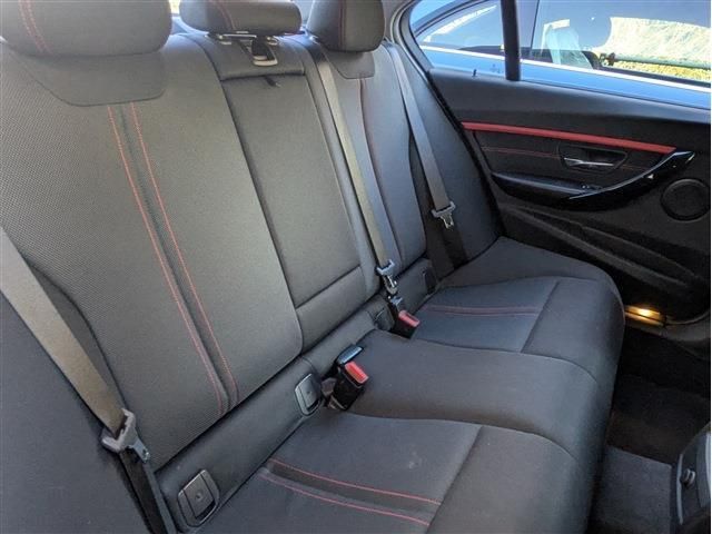 BMW 3SERIES SEDAN 2017 Image 31