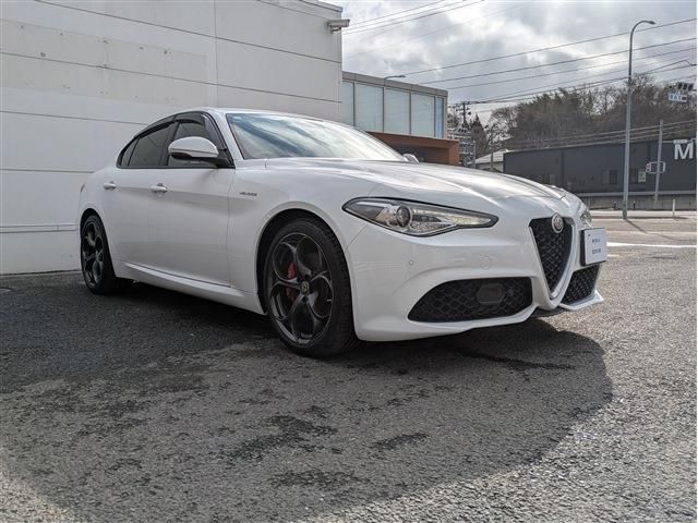 ALFAROMEO GIULIA 2020 Image 31
