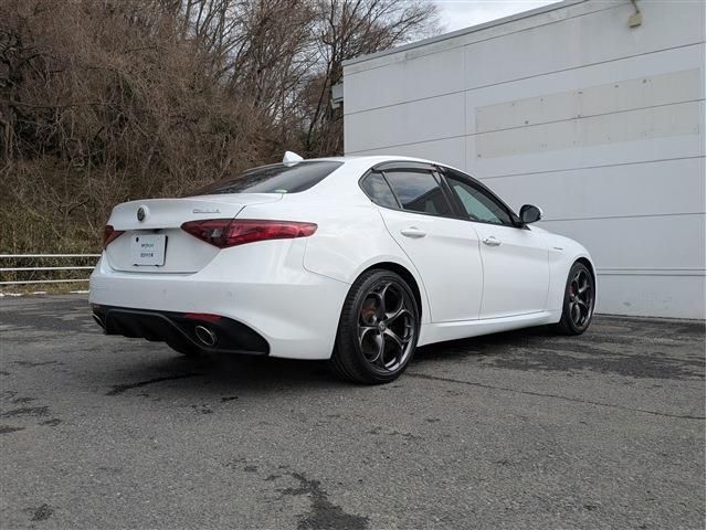 ALFAROMEO GIULIA 2020 Image 31