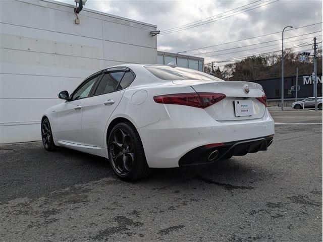 ALFAROMEO GIULIA 2020 Image 31