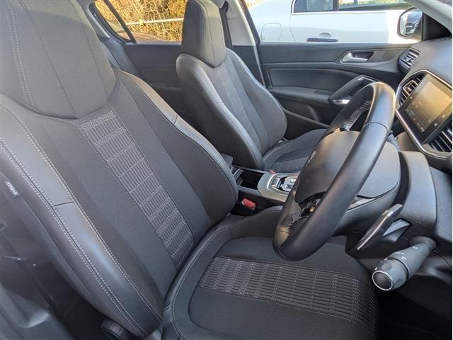 PEUGEOT 308 2020 Image 31