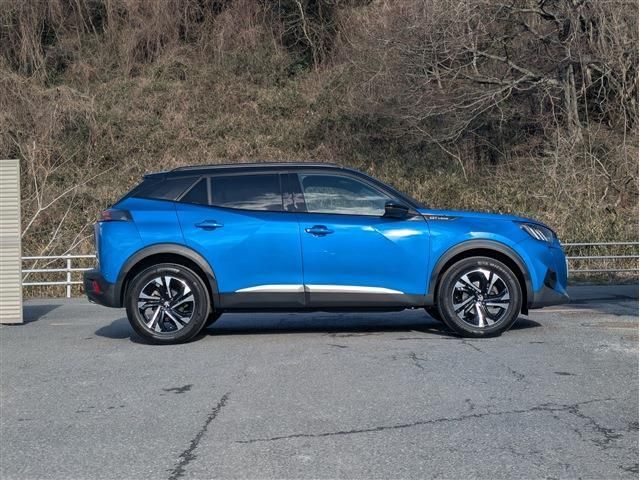 PEUGEOT 2008 2021 Image 31