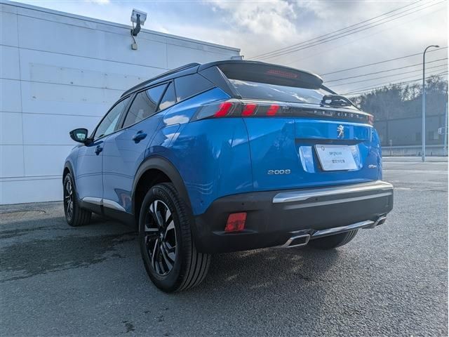 PEUGEOT 2008 2021 Image 31