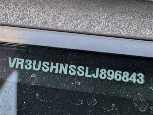 PEUGEOT 2008 2021 Image 31